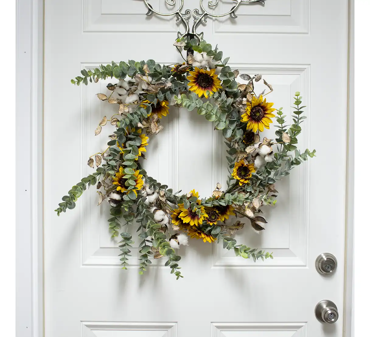 Ideal for year-round display, this wreath is perfect for doors, walls, or mantels. Its understated beauty and high-quality craftsmanship make it a versatile piece that radiates warmth and charm, welcoming guests with a sense of natural serenity.