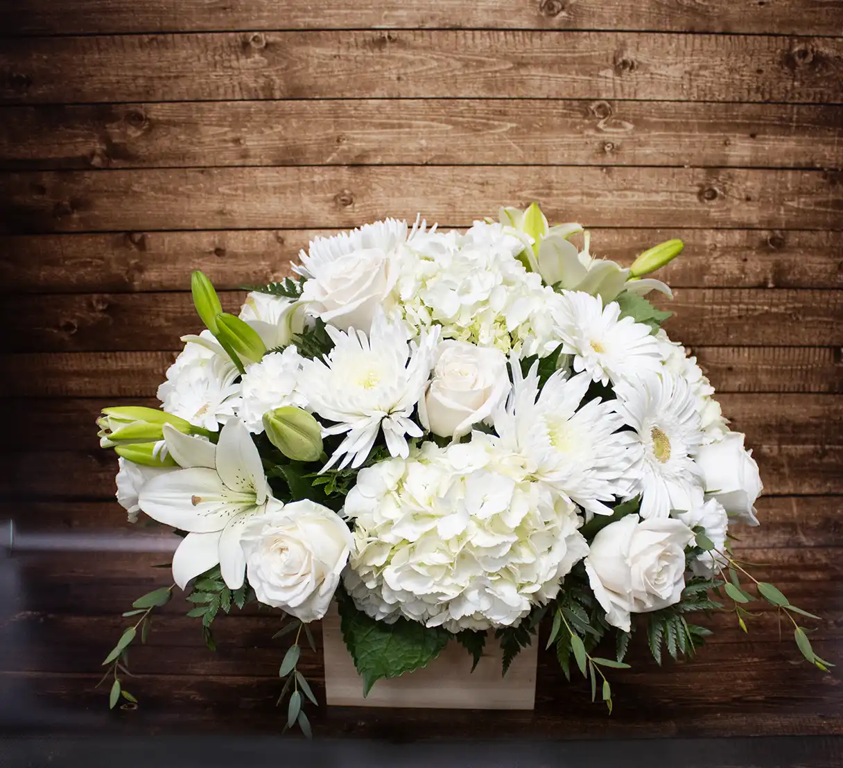 Elegant Ivory Floral Bouquet