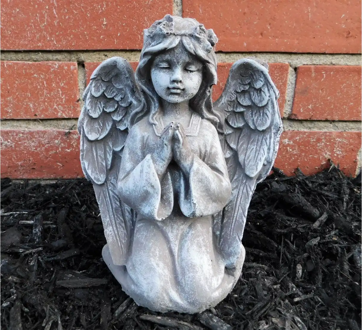 Small Kneeling Angel