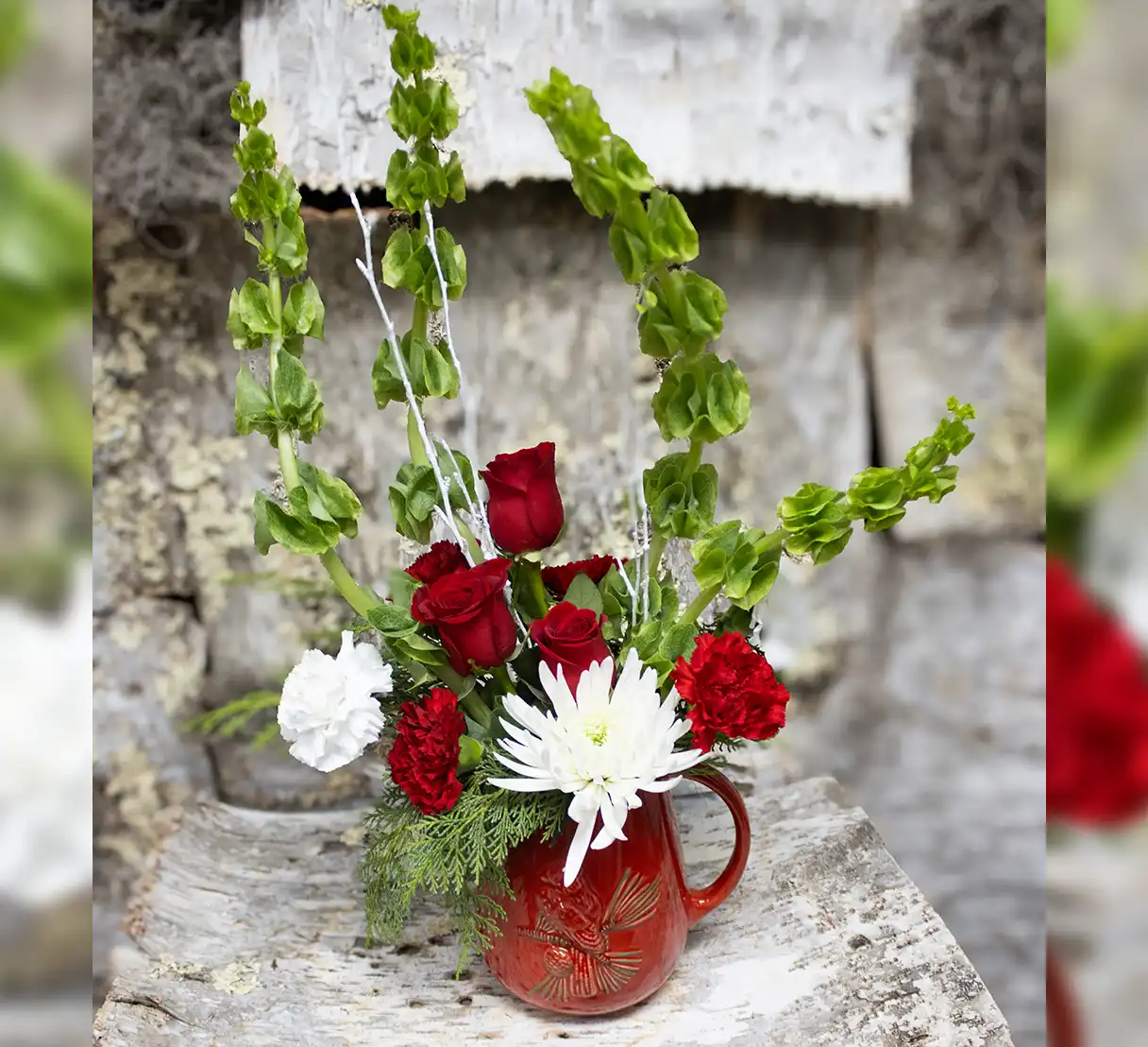 Cardinal Song Bouquet